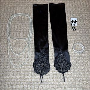 Roarin 20s Accessory Set